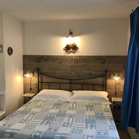 לינה וארוחת בוקר ויאסטה Casale Degli Angeli מראה חיצוני תמונה