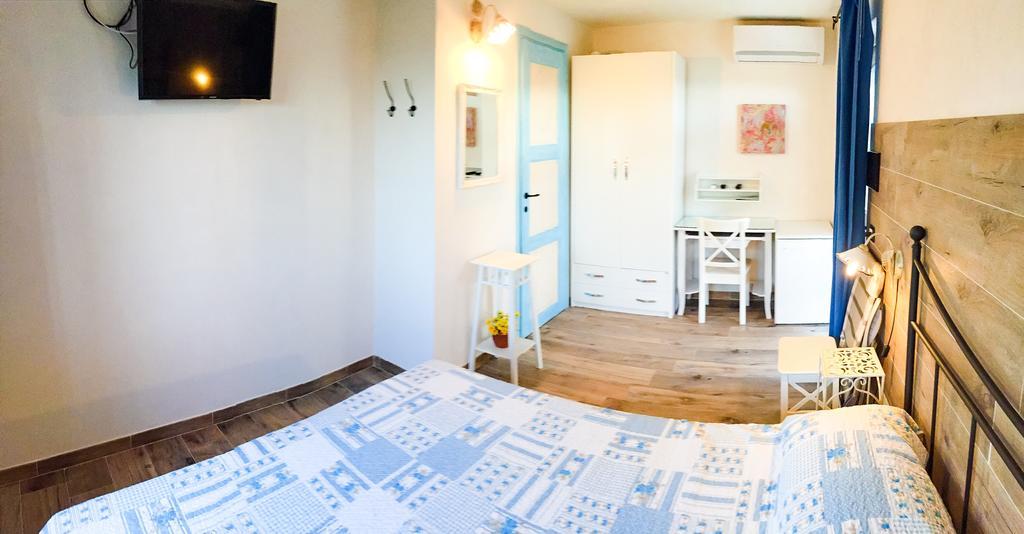 לינה וארוחת בוקר ויאסטה Casale Degli Angeli מראה חיצוני תמונה