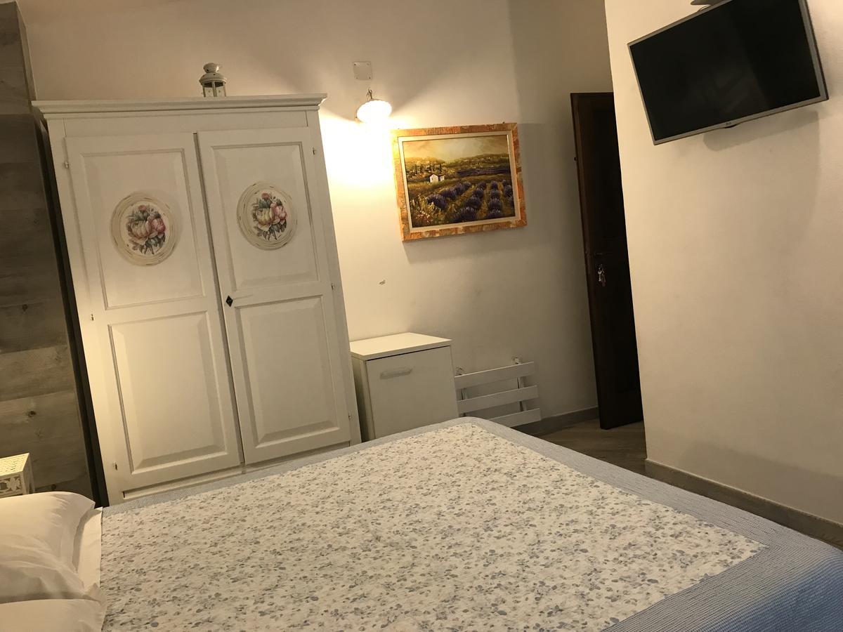לינה וארוחת בוקר ויאסטה Casale Degli Angeli מראה חיצוני תמונה